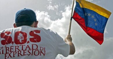 «No cometieron ningún delito»: CNP exige libertad plena de seis periodistas