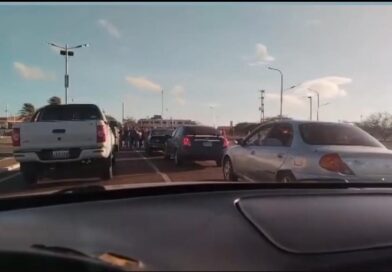 Trancan el paso en la redoma de Judibana tras dos meses sin agua