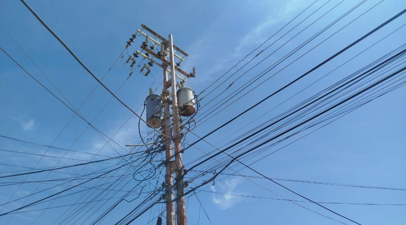 En la urbanización El Bosque de Coro tienen dos días sin la fase eléctrica 220