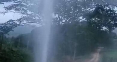 Yaracal | Fuga en tubo desperdicia el agua en Casa de Zinc