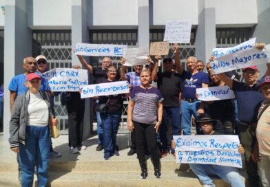 Jubilados y pensionados de Cantv exigen pago de diferencia de bono compensatorio