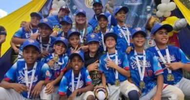 Criollitos de Venezuela realiza campaña para atender a los niños afectados por los terremotos en La Guaira