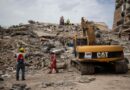 ¿Cómo impacta el crecimiento urbano desordenado en las consecuencias de un doble terremoto?