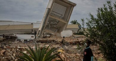 Delcy Rodríguez anuncia créditos bancarios para que afectados por los terremotos compren viviendas