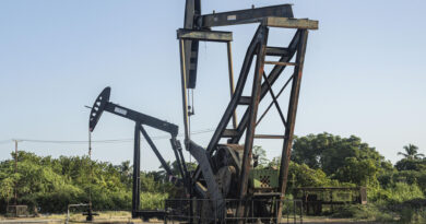 Producción petrolera de Venezuela subió hasta 1.200.000 barriles por día en julio