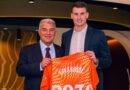 Barcelona hace oficial el fichaje del portero Livakovic