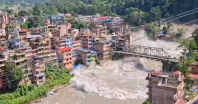 Al menos 27 puentes destruidos y una hidroeléctrica afectada tras la riada masiva en Nepal