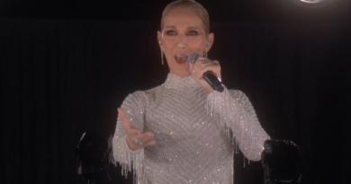 Céline Dion llega a París para preparar su regreso a los escenarios
