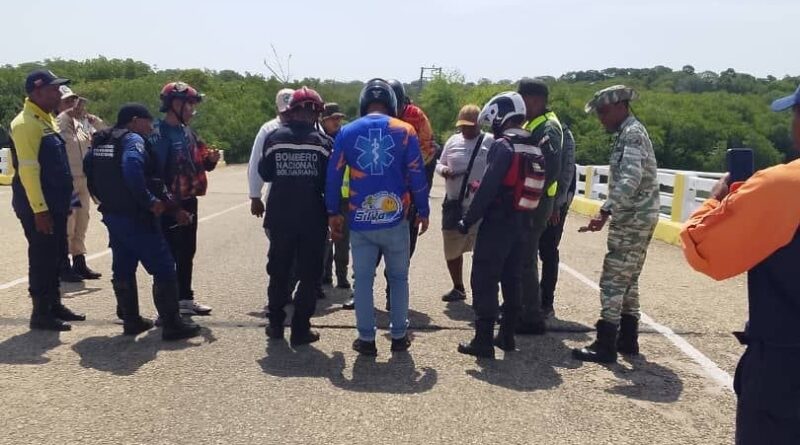 Prestadores de servicios turísticos de Tucacas protestaron este domingo