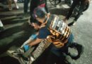 Dos lesionados en choque entre moto y vehículo en sector Pantano Centro