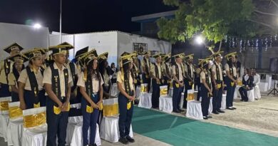 Egresados de la UE Ana de Dónquis recibieron sus títulos de bachiller