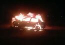 Vía a Chichiriviche | Motorizada murió en choque y sus allegados quemaron el carro