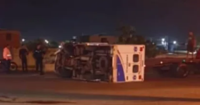 Volcó ambulancia cuando trasladaba paciente en la avenida Chema Saher