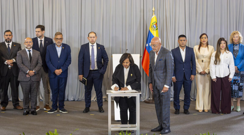 Unión Europea ve una oportunidad en el diálogo entre el chavismo y la oposición para una transición democrática