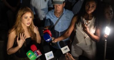 Shakira reconstruirá la universidad y diez colegios afectados por el terremoto en Chocó