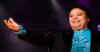 EEUU homenajea a Juan Gabriel con conciertos, proyecciones y especiales de televisión