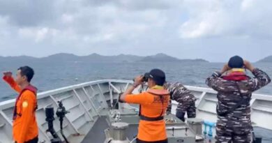 6 muertos, 130 desaparecidos y 107 rescatados en Indonesia por naufragio