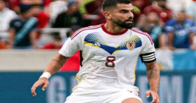 Tomás Rincón anunció su retiro como futbolista profesional