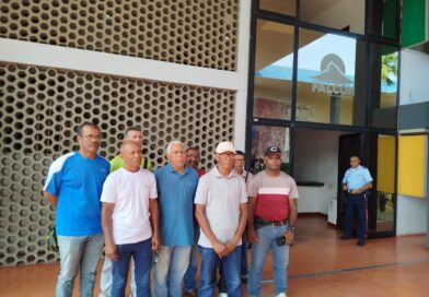 Jubilados y pensionados de Polifalcón denuncian una vez más al BDT por cobros indebidos