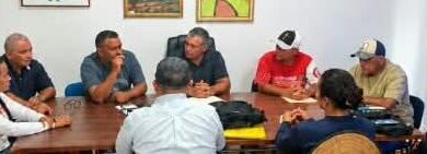 Alcaldía y concejales discutieron sobre el mercado informal de Yaracal