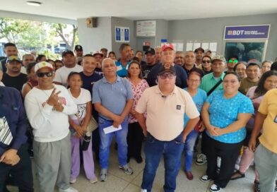 Trabajadores del sector salud exigen pago de bono único especial