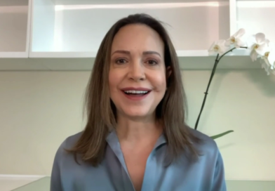 María Corina Machado pide que «paralelamente a las reformas económicas, podamos fortalecer las instituciones y tener un calendario electoral»