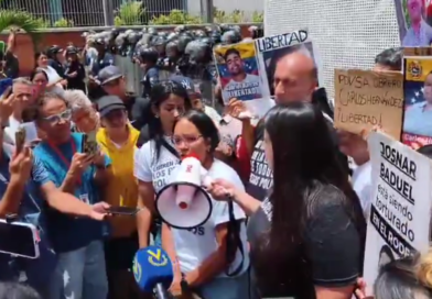 Familiares de presos políticos denuncian que fueron «revictimizadas» en Miraflores