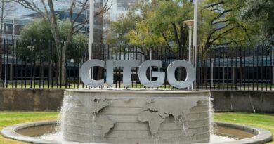 Citgo eleva su previsión de beneficios en 2.000 millones de dólares debido al auge de los márgenes de combustible