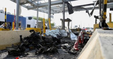 Cuatro mujeres heridas por explosión de carro bomba en Colombia