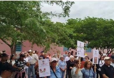 Oposición conforma comisión para la defensa de los derechos ciudadanos
