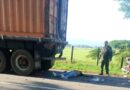 Pareja de motorizados murió al chocar contra una gandola en Yaracal
