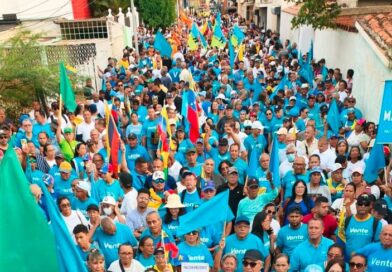 Desbordado el Arco de la Federación para exigir elección presidencial y regreso de María Corina Machado